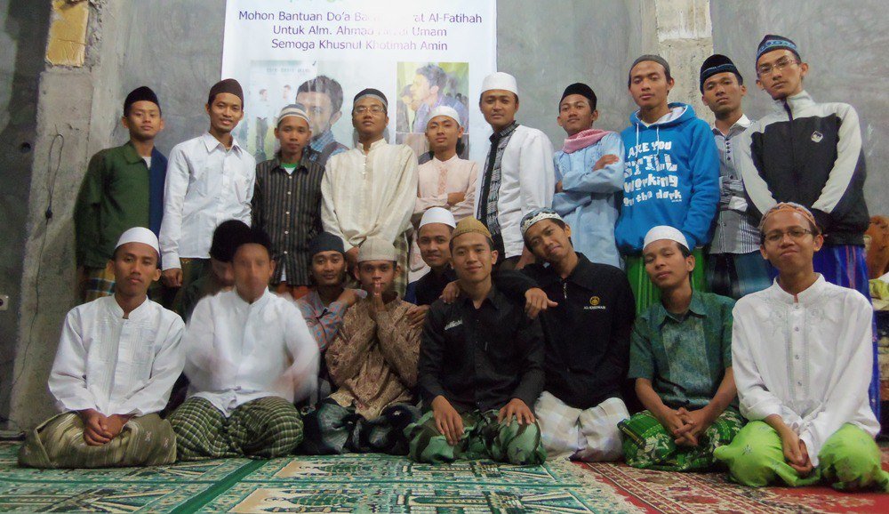 Santri, Makan Bergizi Gra...