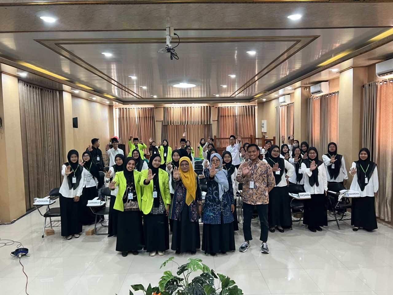 PSGA UNITABAH Ajak Mahasi...